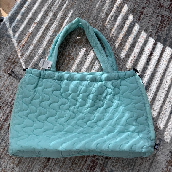 Free People FP Movement CLOUD 9 TOTE NWT - Picture 2 of 9